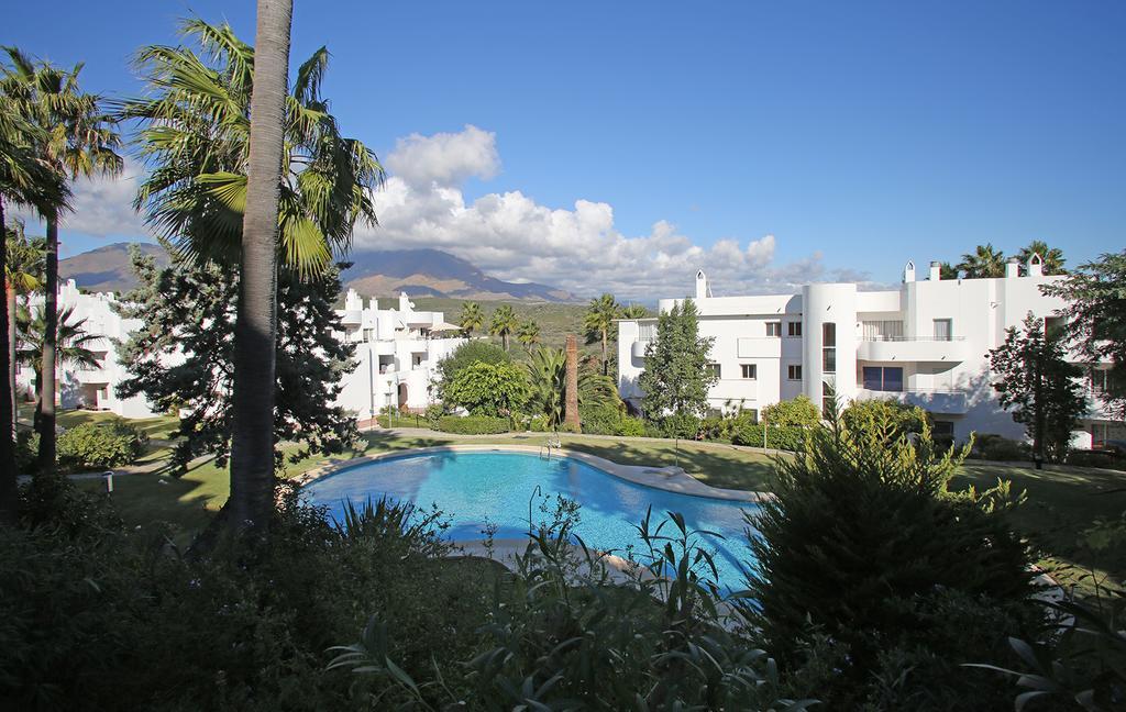 Sunny Golf Apartment Естепона Екстериор снимка
