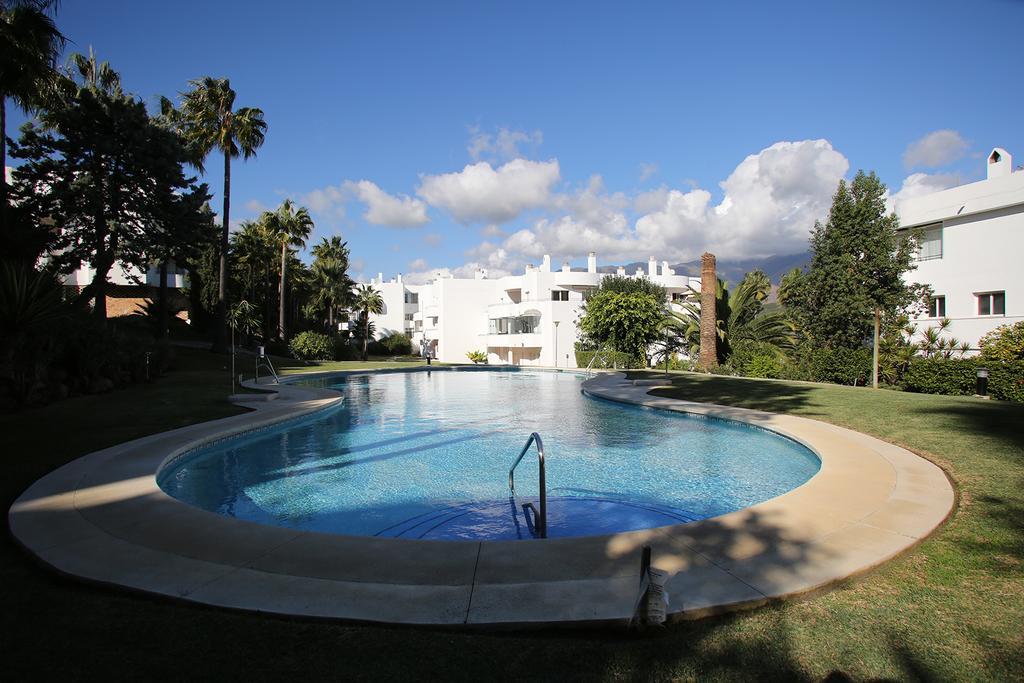 Sunny Golf Apartment Естепона Екстериор снимка