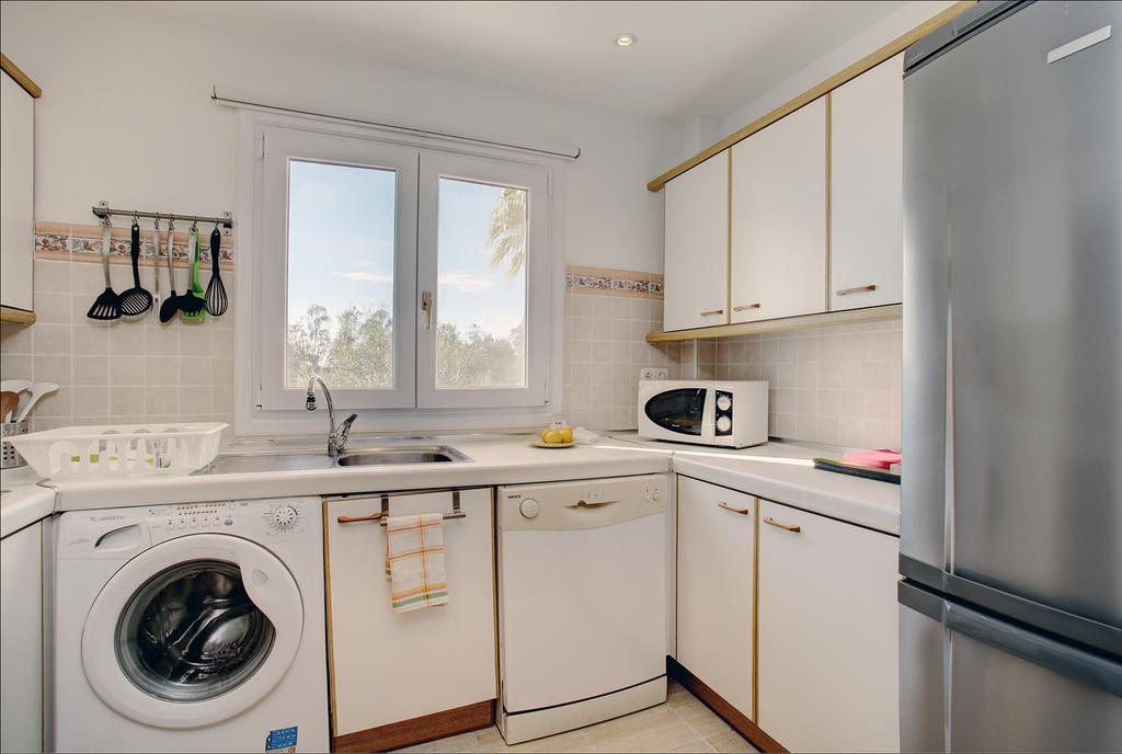 Sunny Golf Apartment Естепона Екстериор снимка