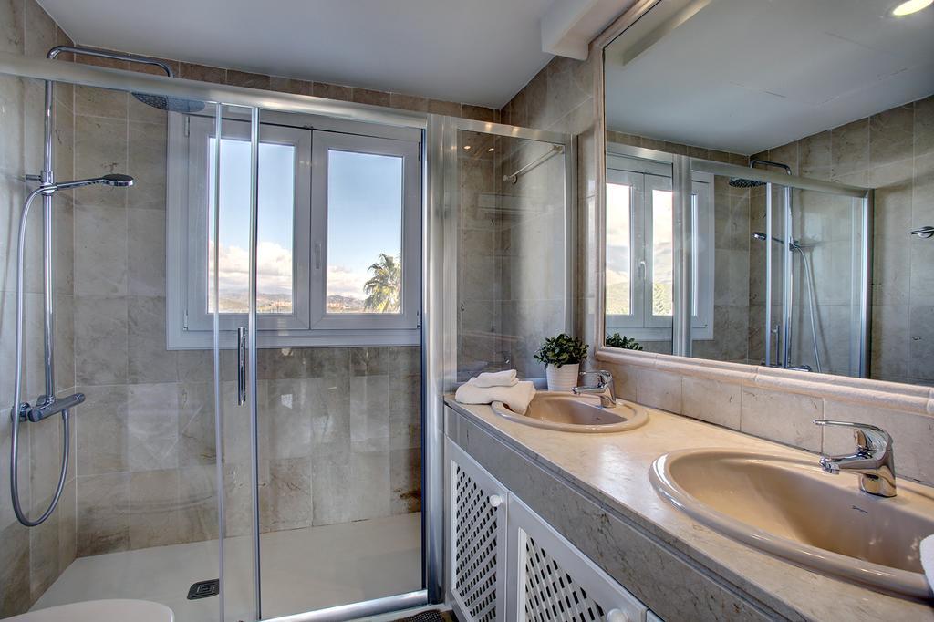 Sunny Golf Apartment Естепона Екстериор снимка
